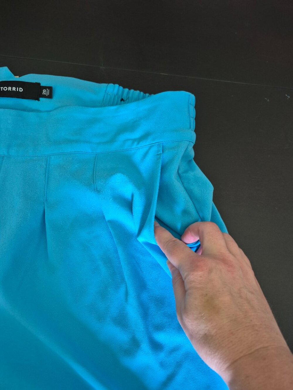 Trousers - Picture 4 of 9